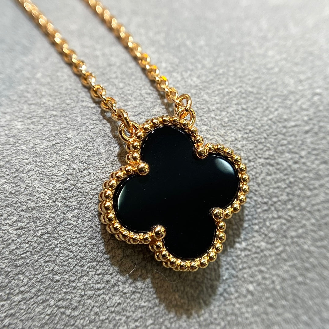 Fortune Clover Necklace | Black & Gold