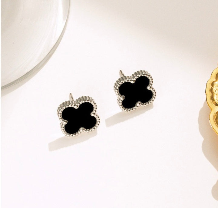 Fortune Clover Earrings | Silver Black